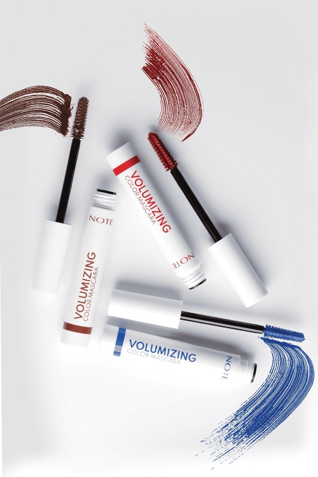 VOLUMIZING COLOR MASCARA
